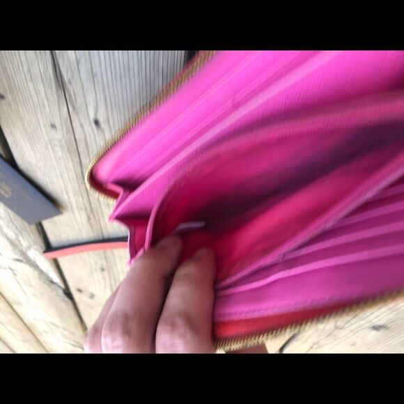 RED MCM Wallet With Removable Strap - Picture 10 of 16